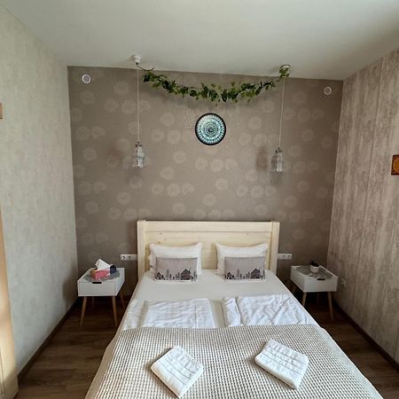 Apartamento Safit-Mandala Mosonmagyaróvár Exterior foto