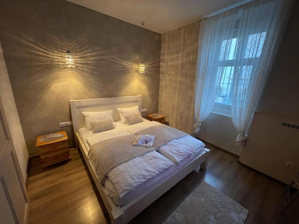 Apartamento Safit-Mandala Mosonmagyaróvár Exterior foto